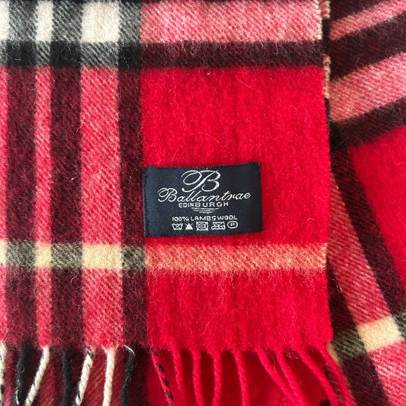 Ballantrae Edinburgh 100% Lambswool Scarf Red Black Cream Plaid Tartan Check - Picture 2 of 4